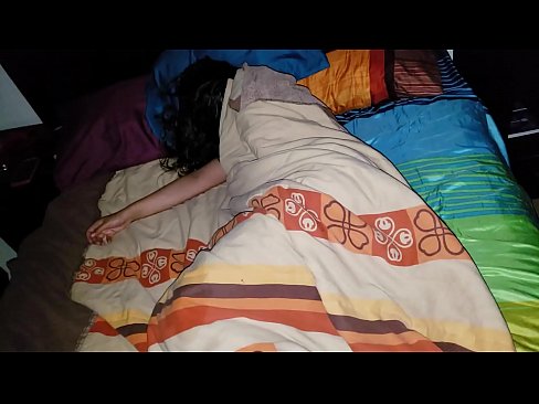 ❤️ Stepson ag bualadh lena leasmháthair óg agus í ina codladh. ❤️  Porn vk  ag ga.samoanalitika.ru ❌